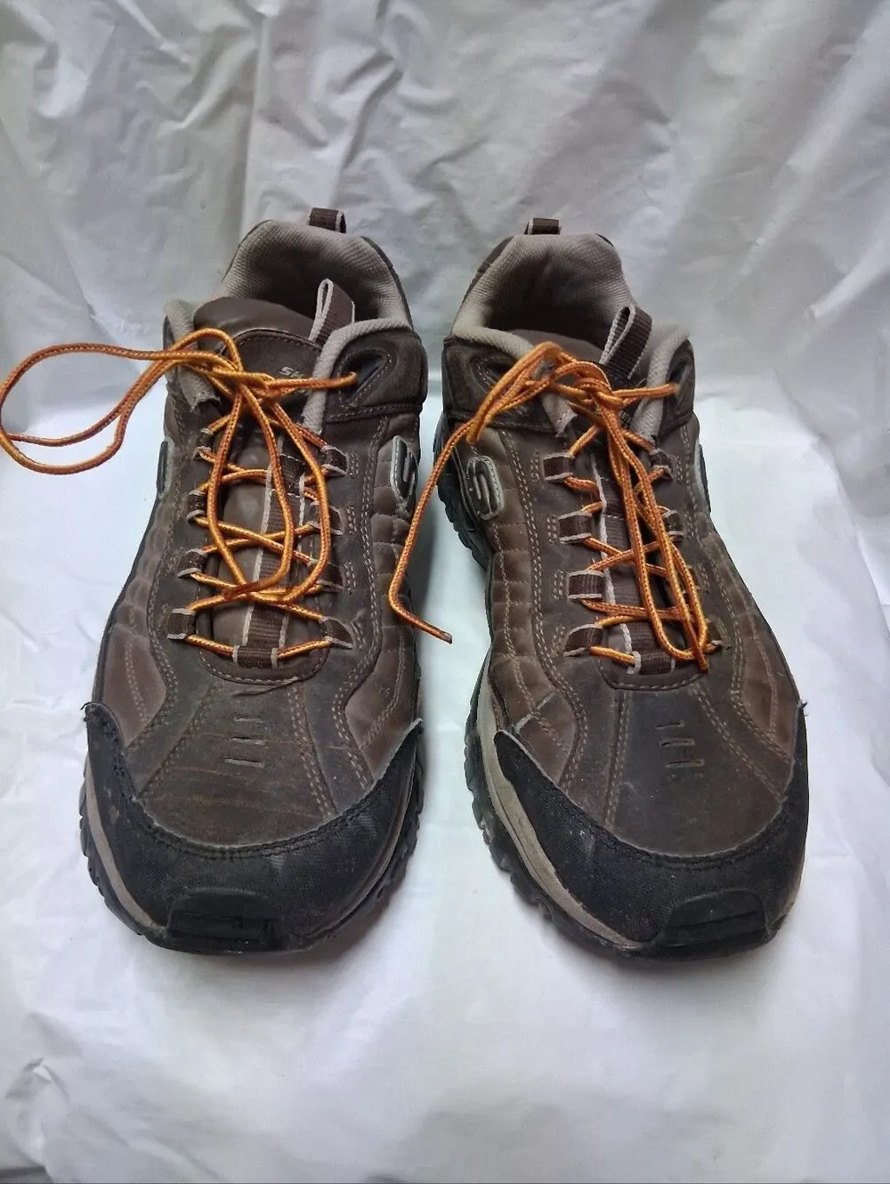 Skechers Men’s Brown Athletic Hiking Shoes with Yellow Laces Size 12 Preowned
